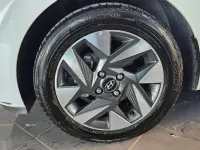 Usata Hyundai i10 67 CV (49 kW) 2024 Bianco Utilitaria