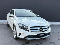 Usata Mercedes GLA200 136 CV (100 kW) 2016 Bianco SUV