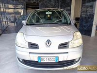 Usata Renault Modus 75 CV (55 kW) 2008 Grigio scuro Monovolume