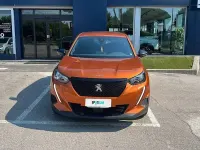 Usata Peugeot 2008 Active 131 CV (96 kW) 2023 Arancione SUV