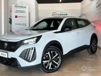 Usata Peugeot 2008 101 CV (74 kW) 2023 Bianco SUV
