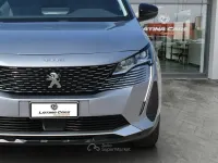 Begagnad Peugeot 3008 Allure 131 HK (96 kW) 2022 Grå SUV