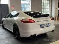 Usata Porsche Panamera Turbo S 550 CV (404 kW) 2011 Bianco Utilitaria