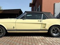 Usata Ford V8 224 CV (164 kW) 1967 Bianco Cabrio