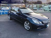 Usata Mercedes E350 231 CV (169 kW) 2011 Blu Coupé