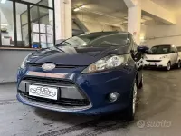 Usata Ford Fiesta 60 CV (44 kW) 2011 Blu Utilitaria