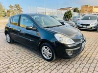 Usata Renault Clio II LE 75 CV (55 kW) 2008 Nero Berlina