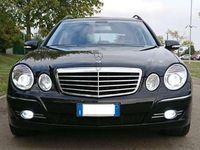 Usata Mercedes E320 224 CV (164 kW) 2007 Nero Station wagon