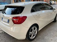 Usata Mercedes A180 109 CV (80 kW) 2015 Bianco Utilitaria