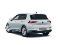 Usata VW Golf VIII Edition 150 CV (110 kW) 2025 Crystal ice blue metallizzato Berlina