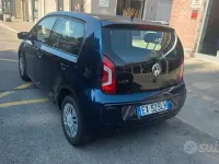 Usata VW up! Move 60 CV (44 kW) 2014 Bluazzurro Utilitaria