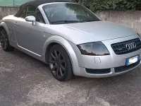 Usata Audi TT Roadster Ambiente 224 CV (164 kW) 2003 Argento Cabrio