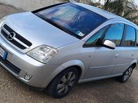 Usata Opel Meriva Cosmo 101 CV (74 kW) 2005 Argento Monovolume