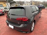 Usata VW Golf VII R-line 150 CV (110 kW) 2019 Grigio nardò Berlina