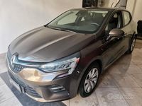 Usata Renault Clio V Intens 86 CV (63 kW) 2020 Marrone Berlina