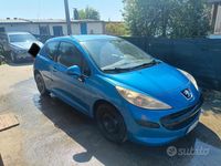Usata Peugeot 207 70 CV (51 kW) 2006 Blu Berlina
