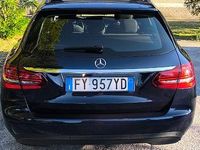 Usata Mercedes C180 122 CV (89 kW) 2019 Blu Station wagon