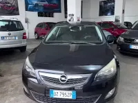 Usata Opel Astra Cosmo 160 CV (117 kW) 2010 Nero Berlina