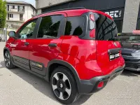 Usata Fiat Panda Cross Cross 69 CV (50 kW) 2025 Rosso Utilitaria