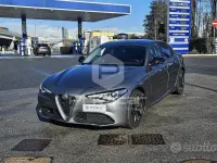 Begagnad Alfa Romeo Giulia 160 HK (117 kW) 2019 Grå Sedan