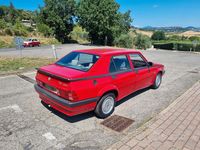 Usata Alfa Romeo 75 148 CV (108 kW) 1991 Rosso Berlina