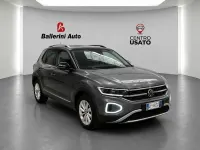 Usata VW T-Roc 116 CV (85 kW) 2025 Grigio SUV