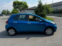 Usata Toyota Yaris Sol 101 CV (74 kW) 2010 Blu Utilitaria