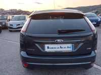 Usata Ford Focus 110 CV (80 kW) 2010 Grigio Berlina