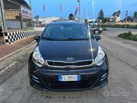 Usata Kia Rio 75 CV (55 kW) 2016 Nero Utilitaria