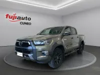 Usata Toyota HiLux 204 CV (150 kW) 2022 Oxide bronze Pick-up