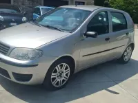 Usata Fiat Punto Dynamic 69 CV (50 kW) 2004 Argento Utilitaria