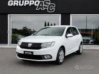 Usata Dacia Sandero Ambiance 75 CV (55 kW) 2017 Bianco Berlina