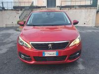 Usata Peugeot 308 SW Active 102 CV (75 kW) 2018 Rosso met Station wagon