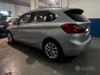 Usata BMW 218 Advantage 150 CV (110 kW) 2016 Grigio Station wagon