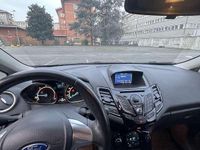 Usata Ford Fiesta Titanium 75 CV (55 kW) 2014 Blu/azzurro Utilitaria