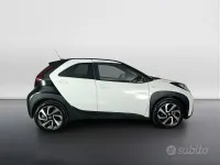 Usata Toyota Aygo X Trend 72 CV (52 kW) 2023 Grigio SUV
