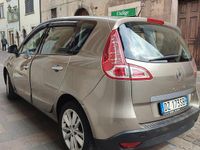 Usata Renault Scénic III Dynamique 110 CV (80 kW) 2010 Grigio Monovolume