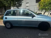 Usata Lancia Ypsilon 60 CV (44 kW) 2003 Blu Utilitaria