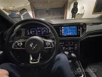 Usata VW T-Roc R-line 150 CV (110 kW) 2021 Nero SUV