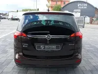 Usata Opel Zafira Tourer Cosmo 136 CV (100 kW) 2015 Mahogany brown Monovolume
