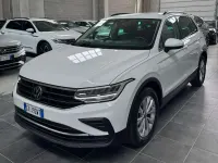 Usata VW Tiguan Life 150 CV (110 kW) 2022 Bianco SUV