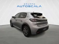 Usata Peugeot e-208 Allure 56 kW (77 CV) 2023 Grigio artense met. Utilitaria