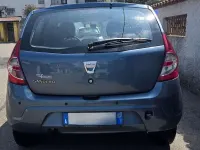 Usata Dacia Sandero Lauréate 75 CV (55 kW) 2011 Berlina