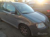 Usata VW Touran 105 CV (77 kW) 2006 Grigio Monovolume