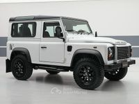 Gebraucht Land Rover Defender 122 PS (89 kW) 2012 Weiß Kombi
