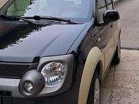 Usata Fiat Panda 4x4 Cross 75 CV (55 kW) 2011 Nero Utilitaria