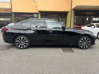 Usata BMW 318 156 CV (114 kW) 2023 Nero Berlina