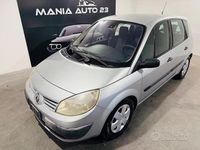 Usata Renault Scénic II 130 CV (95 kW) 2007 Argento Monovolume