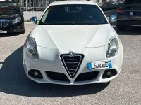 Usata Alfa Romeo Giulietta 105 CV (77 kW) 2013 Bianco Utilitaria