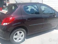 Usata Peugeot 207 68 CV (50 kW) 2011 Berlina